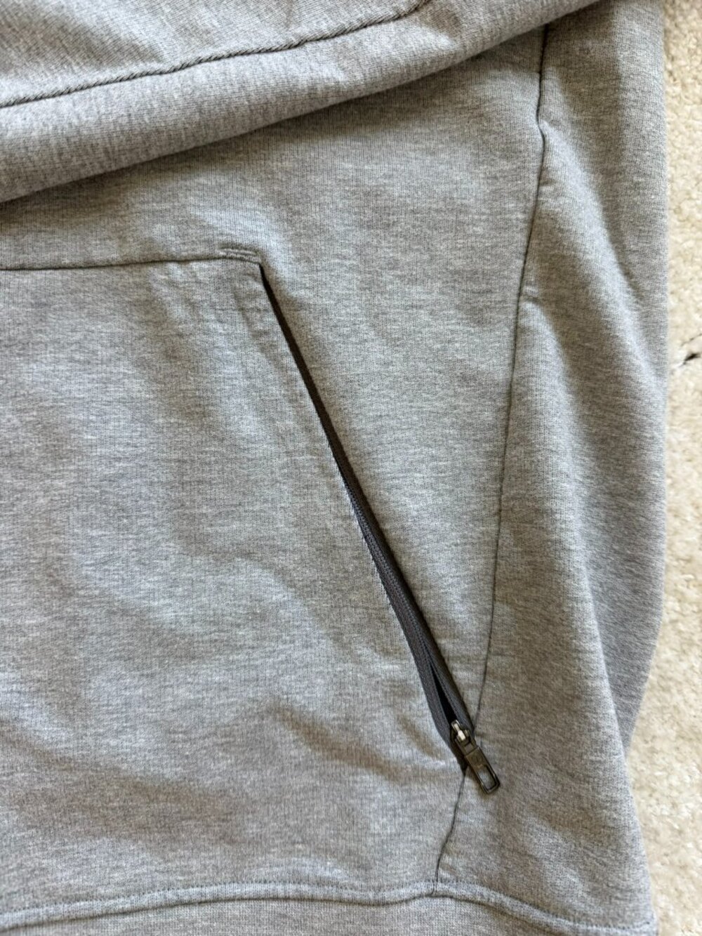 Lululemon Men’s Full Zip Hoodie Gray Size Large Performance Jacket - Picture 5 of 5
